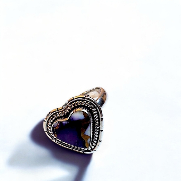 Sterling Silver Heart-Shaped Purple Mojave Turquoise Ring (Size 8) - Picture 3 of 14